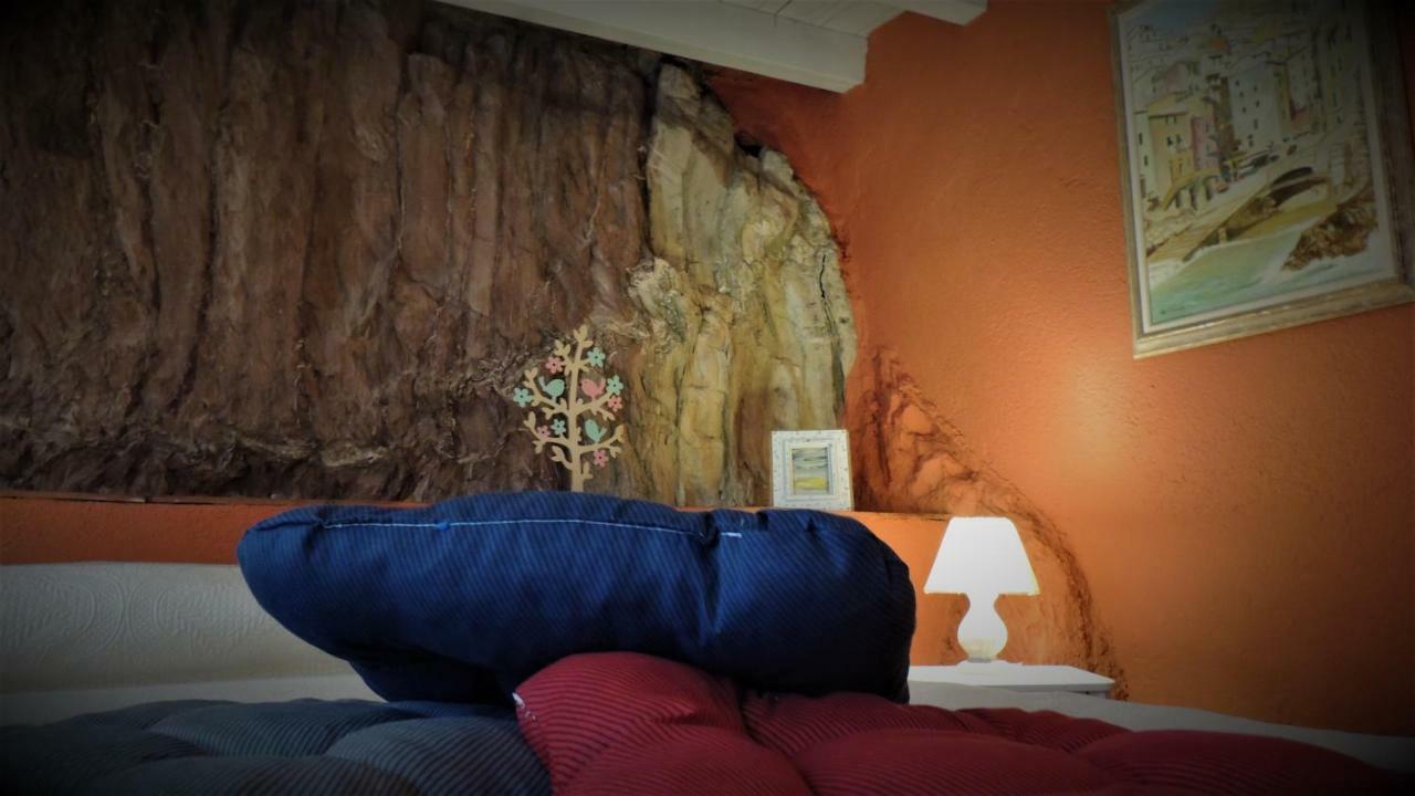 Borgo Di Codeglia - Country Rooms ริคคอ เดล โกลโฟ ดิ สเปเซีย ภายนอก รูปภาพ